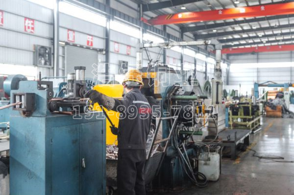 連（lián）續擠壓機生產中（zhōng）